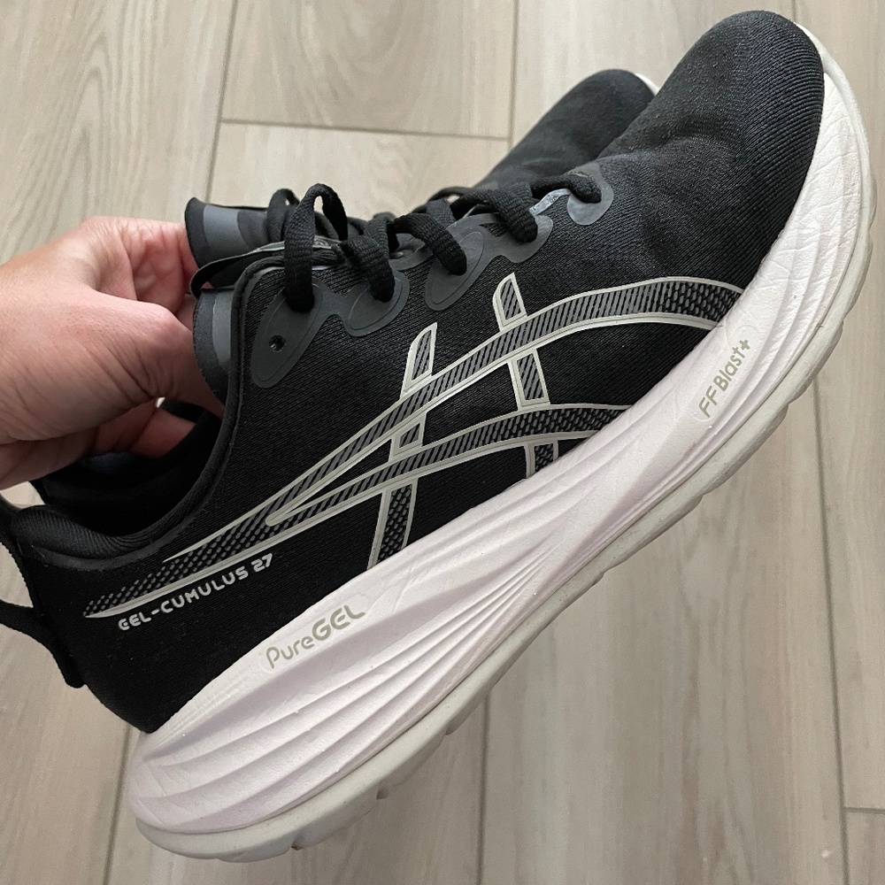 Asics Gel-Cumulus 27, Women's Size 9